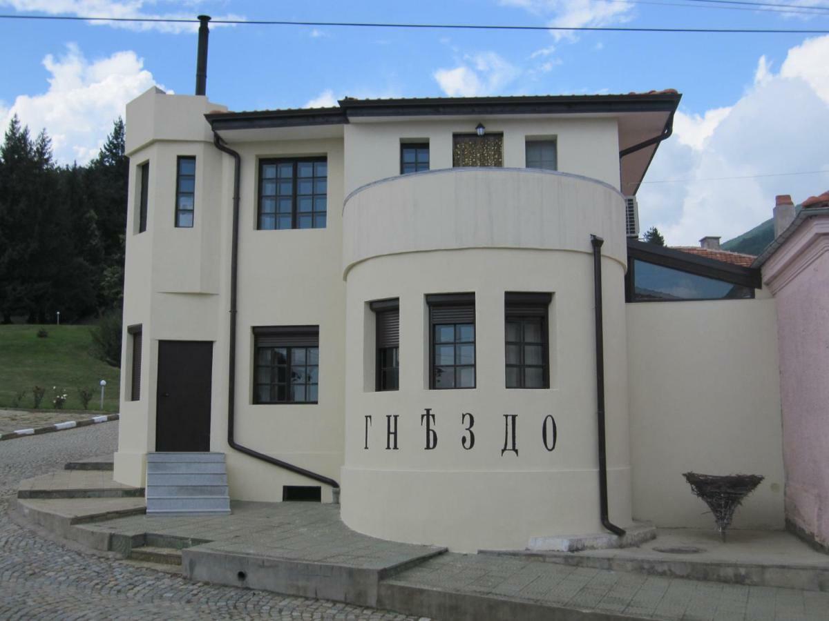 Gnezdo Studio Apart Shipka Bagian luar foto